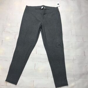 NWT: Gap- Womens Grey Leggings size: X-Large